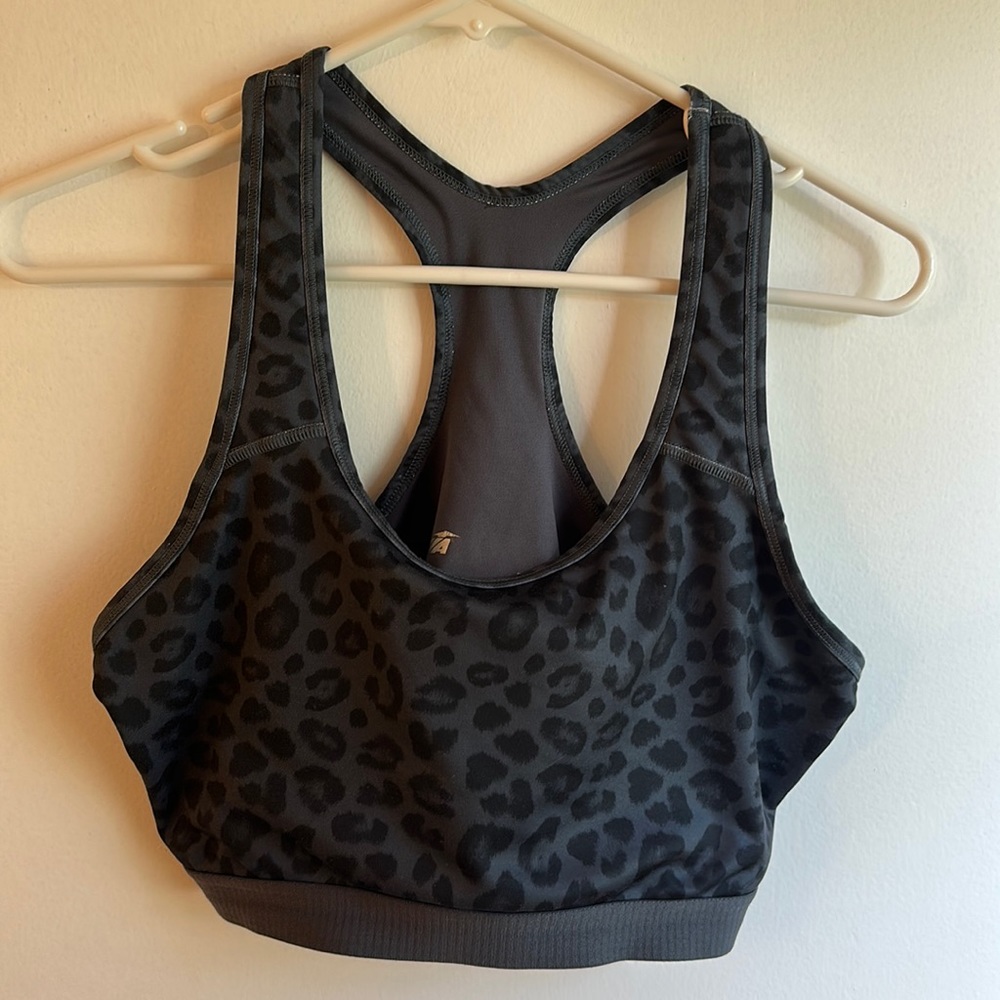 Sports bra